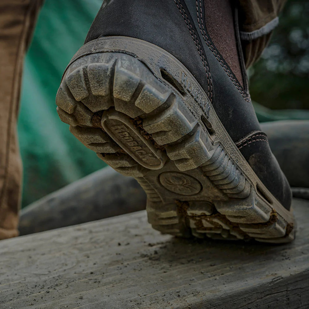 Redback Bobcat brun – Robust arbetsboot i läder (Med stålhätta)