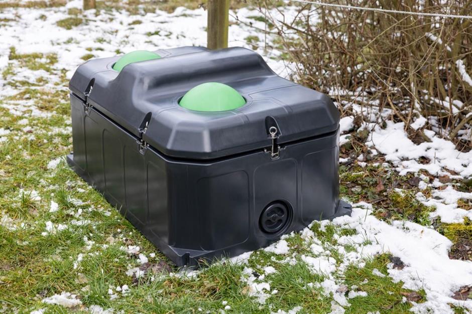 Frostsäkert vattentråg 100 L – isolerat, utan el