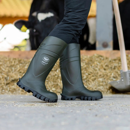 Bekina StepliteX Solidgrip S5 – ultralätt säkerhetsstövel för lantbruk och stall